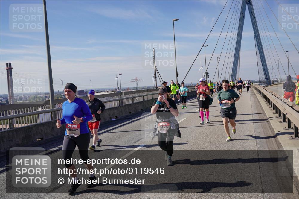 03.10.2025 - Köhlbrandbrückenlauf Michael Burmester http://msf.ph/oto/9119546 03.10.2025 13:00:50 Position 2 5362 meine-sportfotos.de