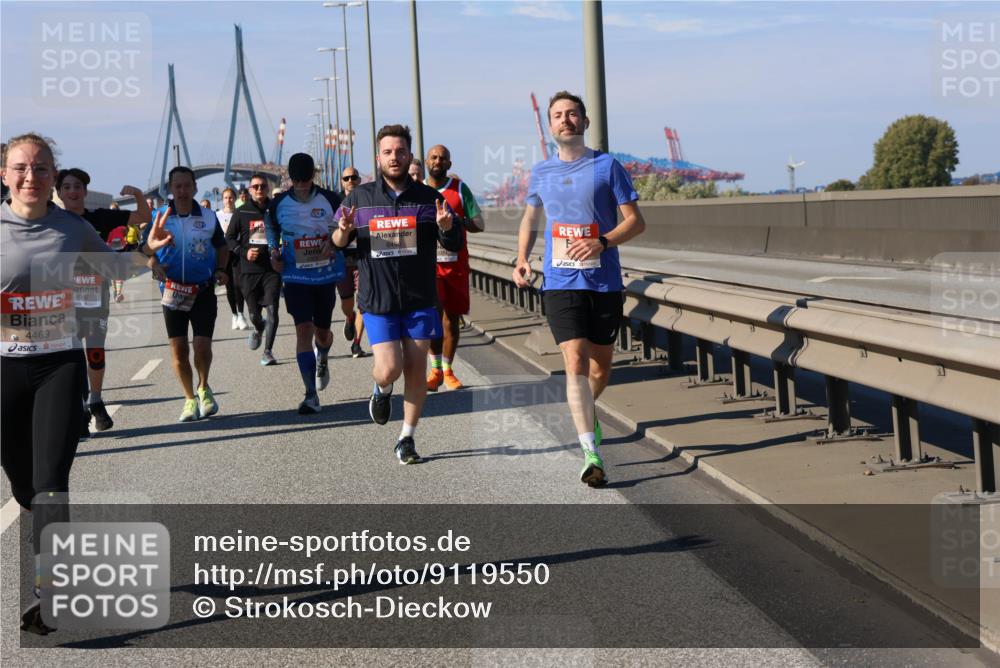 03.10.2025 - Köhlbrandbrückenlauf Strokosch-Dieckow http://msf.ph/oto/9119550 03.10.2025 12:57:09 Position 3 4469 meine-sportfotos.de