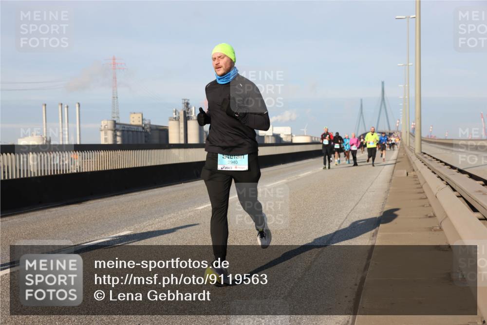 03.10.2025 - Köhlbrandbrückenlauf Lena Gebhardt http://msf.ph/oto/9119563 03.10.2025 09:45:23 Position 2 2940 meine-sportfotos.de