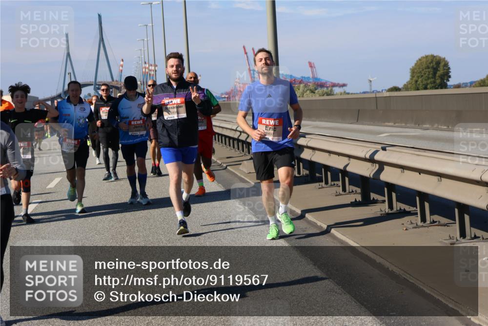 03.10.2025 - Köhlbrandbrückenlauf Strokosch-Dieckow http://msf.ph/oto/9119567 03.10.2025 12:57:09 Position 3 649, 6497 meine-sportfotos.de