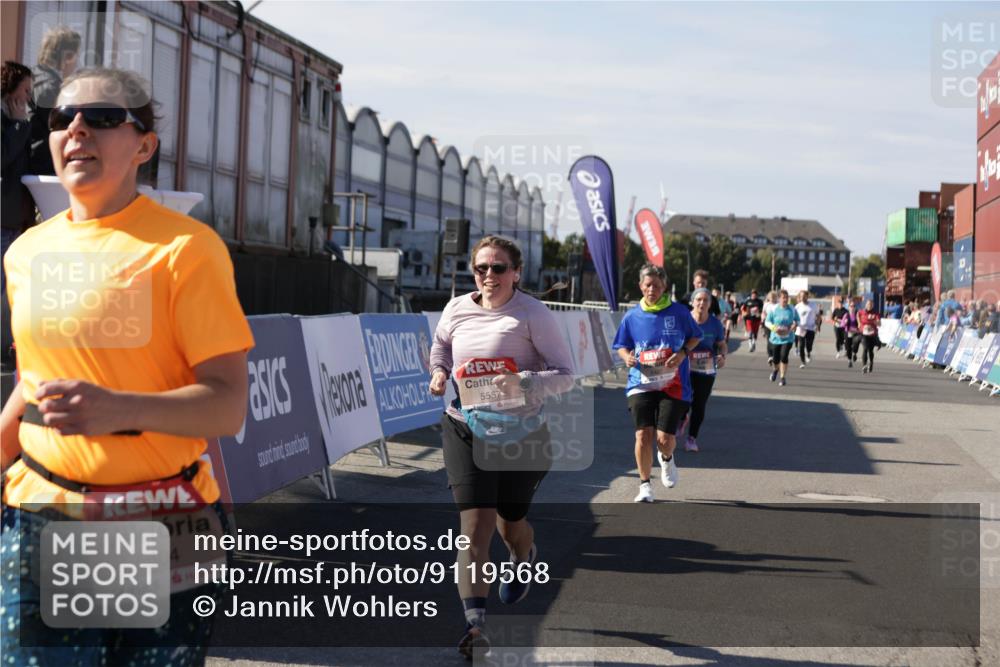 03.10.2025 - Köhlbrandbrückenlauf Jannik Wohlers http://msf.ph/oto/9119568 03.10.2025 13:35:06 Ziel 5360, 5427, 5557, 5604, 6265, 6434 meine-sportfotos.de
