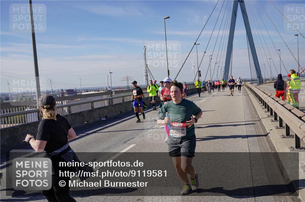 03.10.2025 - Köhlbrandbrückenlauf Michael Burmester http://msf.ph/oto/9119581 03.10.2025 13:00:52 Position 2 5574 meine-sportfotos.de