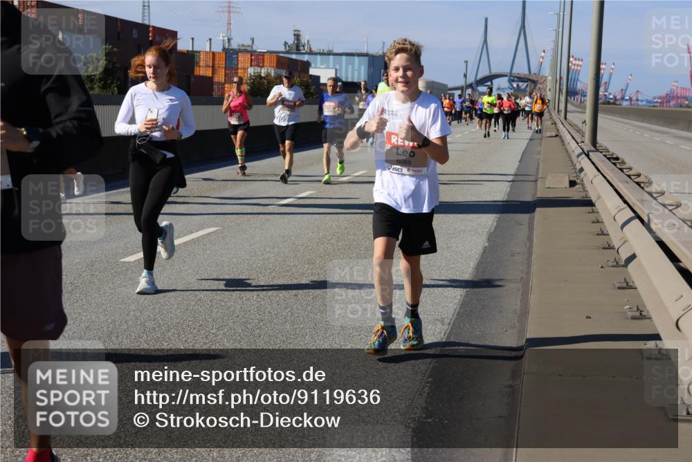03.10.2025 - Köhlbrandbrückenlauf Strokosch-Dieckow http://msf.ph/oto/9119636 03.10.2025 12:57:17 Position 3 6088 meine-sportfotos.de
