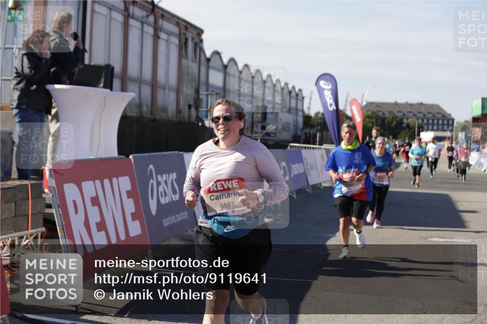 03.10.2025 - Köhlbrandbrückenlauf Jannik Wohlers http://msf.ph/oto/9119641 03.10.2025 13:35:06 Ziel 5360, 5427, 5557, 5604, 6265, 6434 meine-sportfotos.de