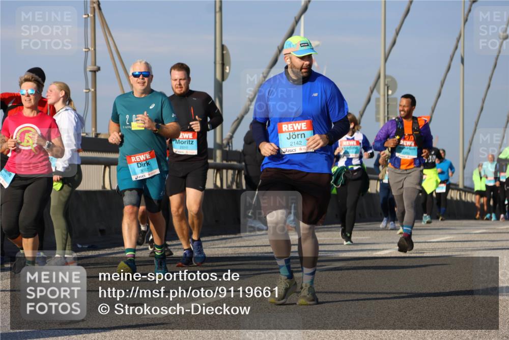 03.10.2025 - Köhlbrandbrückenlauf Strokosch-Dieckow http://msf.ph/oto/9119661 03.10.2025 09:53:48 Position 2 3417, 23, 2810, 3697, 2142, 2200 meine-sportfotos.de