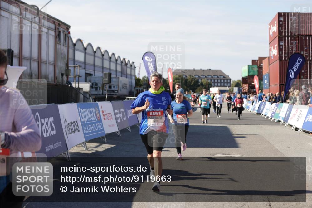 03.10.2025 - Köhlbrandbrückenlauf Jannik Wohlers http://msf.ph/oto/9119663 03.10.2025 13:35:07 Ziel 5360, 5427, 5557, 5604, 6265, 6434 meine-sportfotos.de