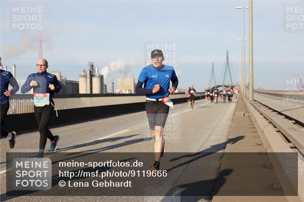 03.10.2025 - Köhlbrandbrückenlauf Lena Gebhardt http://msf.ph/oto/9119666 03.10.2025 09:45:33 Position 2 3650 meine-sportfotos.de