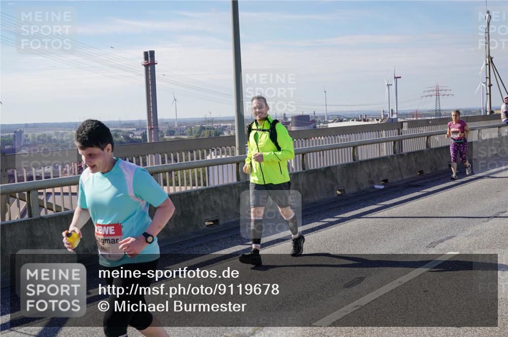 03.10.2025 - Köhlbrandbrückenlauf Michael Burmester http://msf.ph/oto/9119678 03.10.2025 13:00:57 Position 2 4886 meine-sportfotos.de