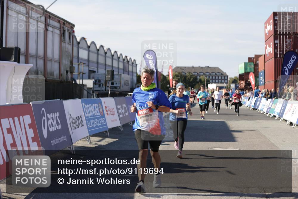 03.10.2025 - Köhlbrandbrückenlauf Jannik Wohlers http://msf.ph/oto/9119694 03.10.2025 13:35:07 Ziel 5360, 5427, 5557, 5604, 6265, 6434 meine-sportfotos.de
