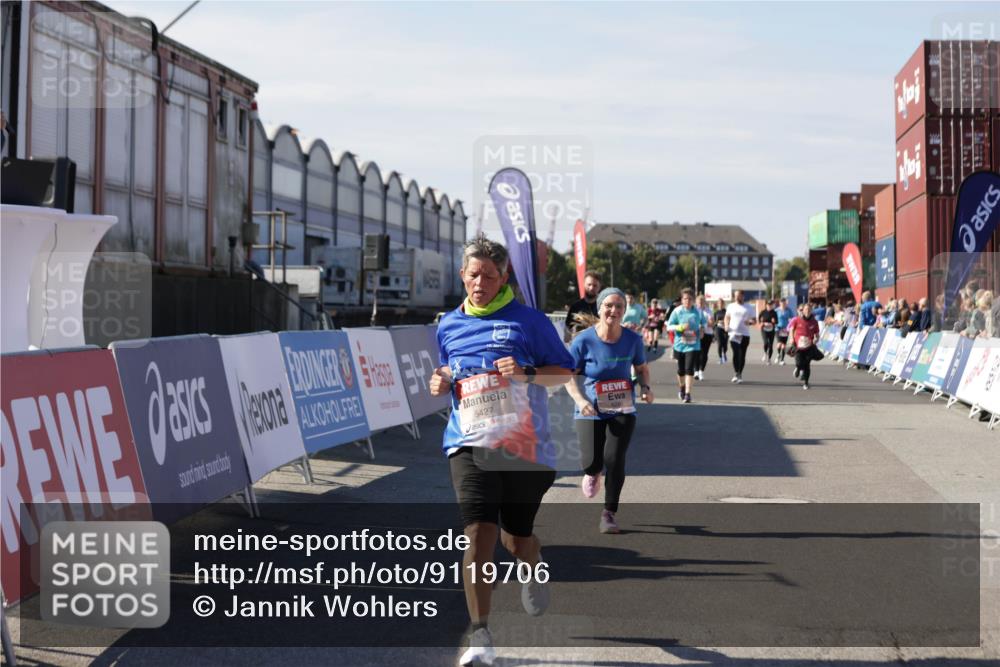 03.10.2025 - Köhlbrandbrückenlauf Jannik Wohlers http://msf.ph/oto/9119706 03.10.2025 13:35:08 Ziel 5360, 5427, 5557, 5604, 6265 meine-sportfotos.de