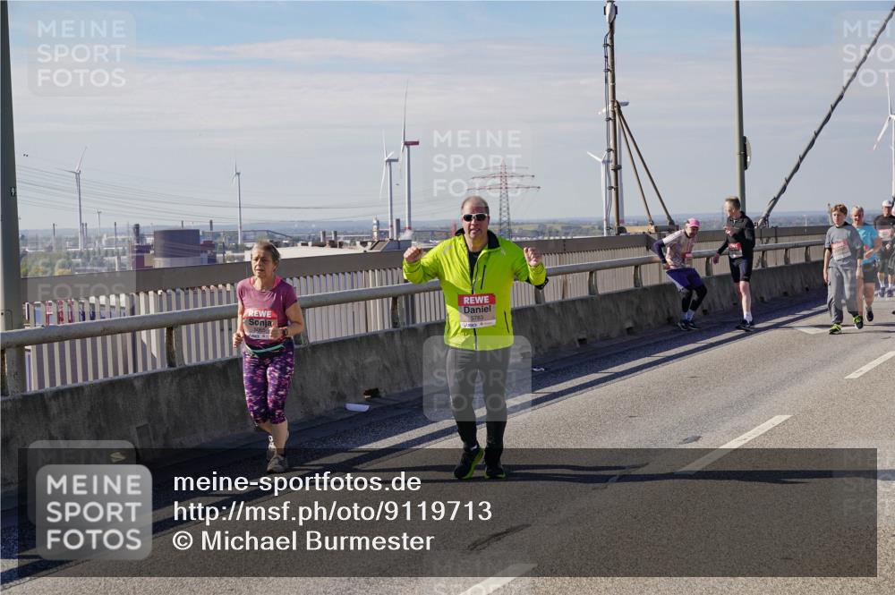 03.10.2025 - Köhlbrandbrückenlauf Michael Burmester http://msf.ph/oto/9119713 03.10.2025 13:01:00 Position 2 9, 5783 meine-sportfotos.de