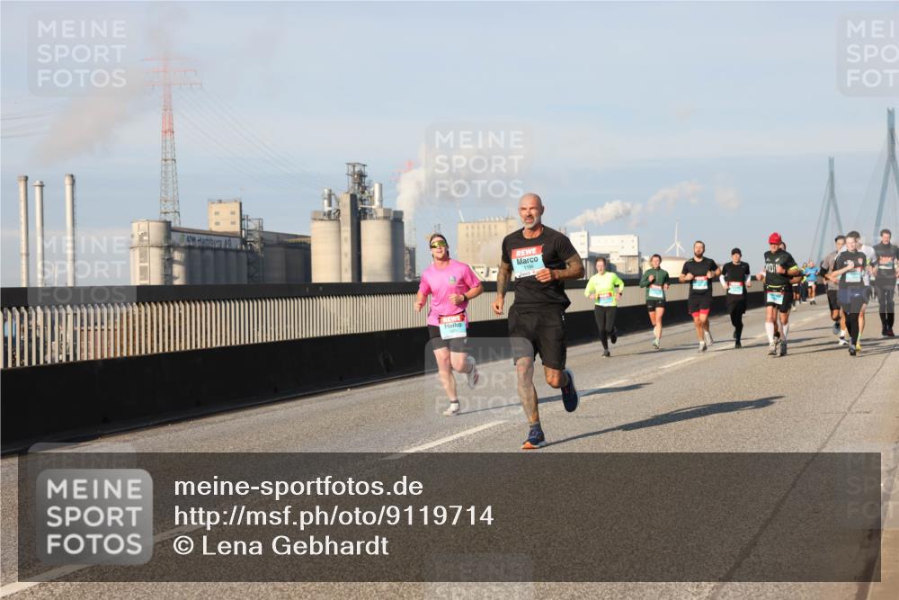 03.10.2025 - Köhlbrandbrückenlauf Lena Gebhardt http://msf.ph/oto/9119714 03.10.2025 09:45:39 Position 2 1194 meine-sportfotos.de