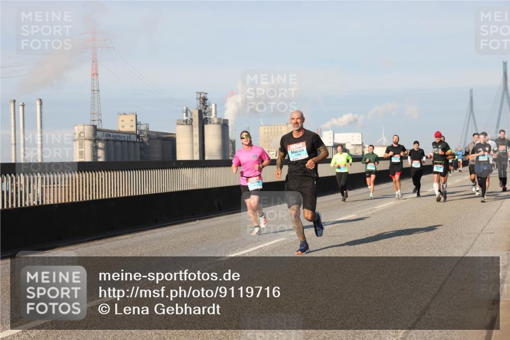 03.10.2025 - Köhlbrandbrückenlauf Lena Gebhardt http://msf.ph/oto/9119716 03.10.2025 09:45:39 Position 2 1194 meine-sportfotos.de