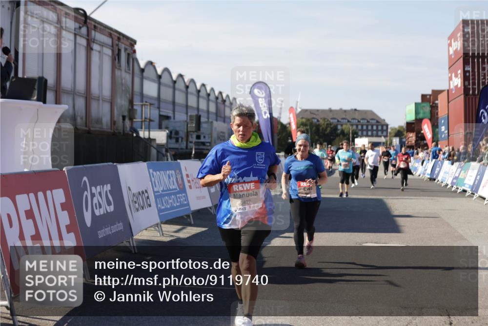 03.10.2025 - Köhlbrandbrückenlauf Jannik Wohlers http://msf.ph/oto/9119740 03.10.2025 13:35:08 Ziel 5360, 5427, 5557, 5604, 6265 meine-sportfotos.de