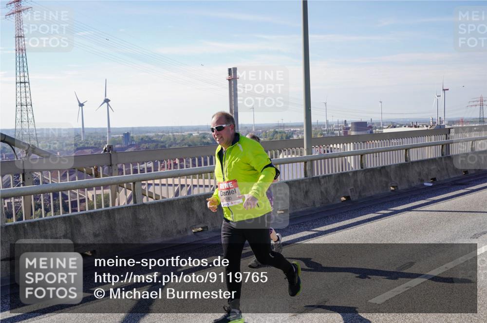 03.10.2025 - Köhlbrandbrückenlauf Michael Burmester http://msf.ph/oto/9119765 03.10.2025 13:01:02 Position 2 5783 meine-sportfotos.de