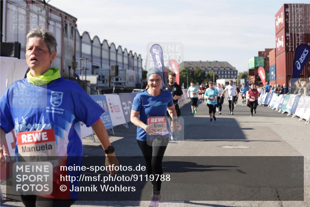 03.10.2025 - Köhlbrandbrückenlauf Jannik Wohlers http://msf.ph/oto/9119788 03.10.2025 13:35:09 Ziel 5360, 5427, 5557, 5604, 6265 meine-sportfotos.de