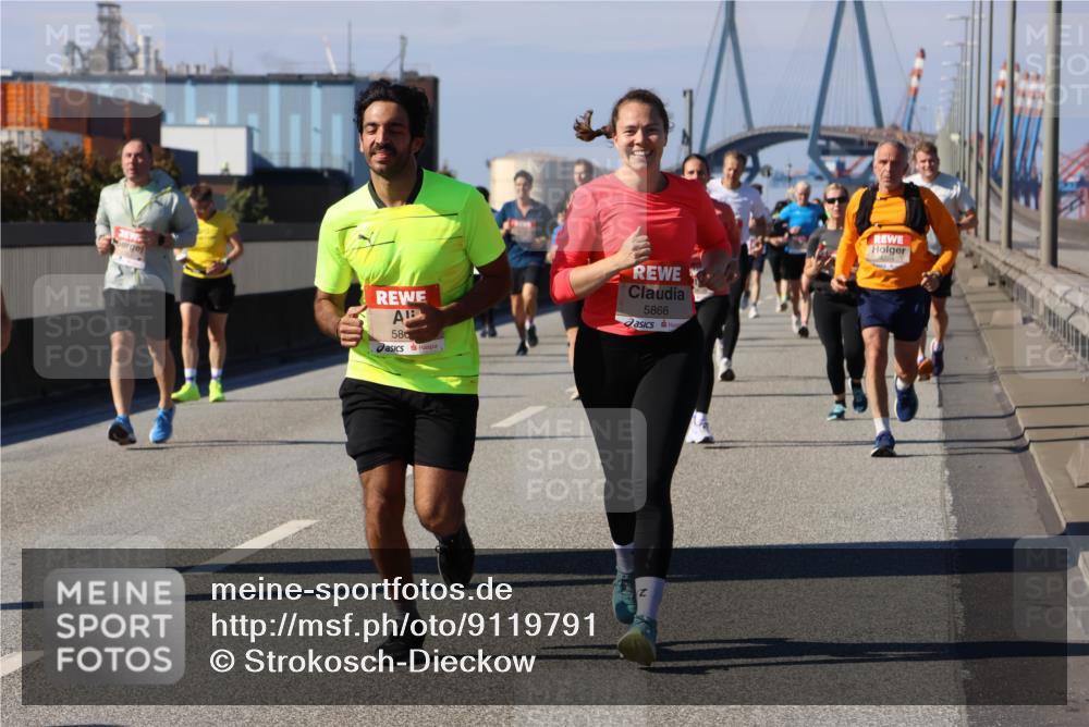 03.10.2025 - Köhlbrandbrückenlauf Strokosch-Dieckow http://msf.ph/oto/9119791 03.10.2025 12:57:29 Position 3 586, 5866 meine-sportfotos.de