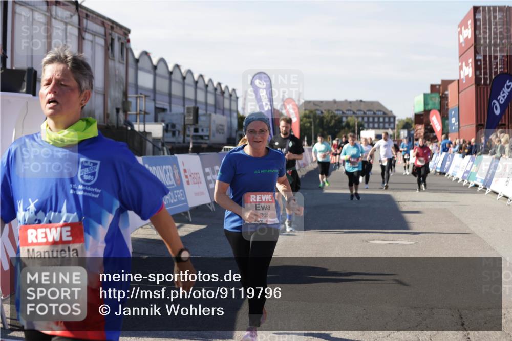 03.10.2025 - Köhlbrandbrückenlauf Jannik Wohlers http://msf.ph/oto/9119796 03.10.2025 13:35:09 Ziel 5360, 5427, 5557, 5604, 6265 meine-sportfotos.de
