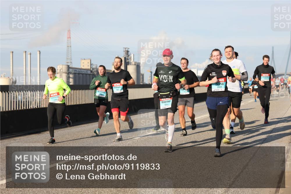 03.10.2025 - Köhlbrandbrückenlauf Lena Gebhardt http://msf.ph/oto/9119833 03.10.2025 09:45:43 Position 2 1110, 1602, 3264, 3568 meine-sportfotos.de