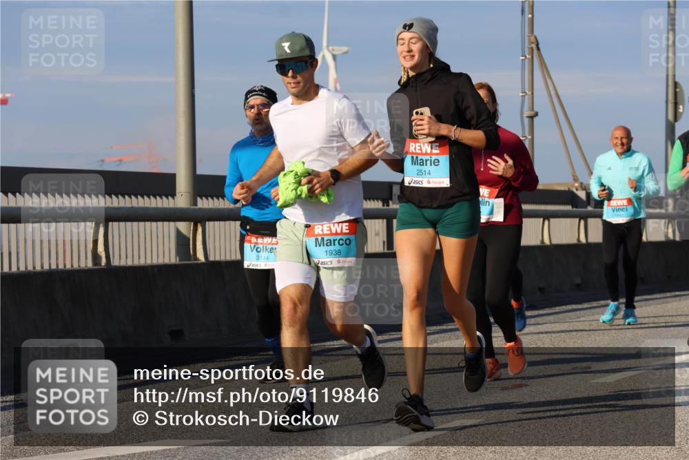 03.10.2025 - Köhlbrandbrückenlauf Strokosch-Dieckow http://msf.ph/oto/9119846 03.10.2025 09:54:06 Position 2 3114, 1938, 2514 meine-sportfotos.de