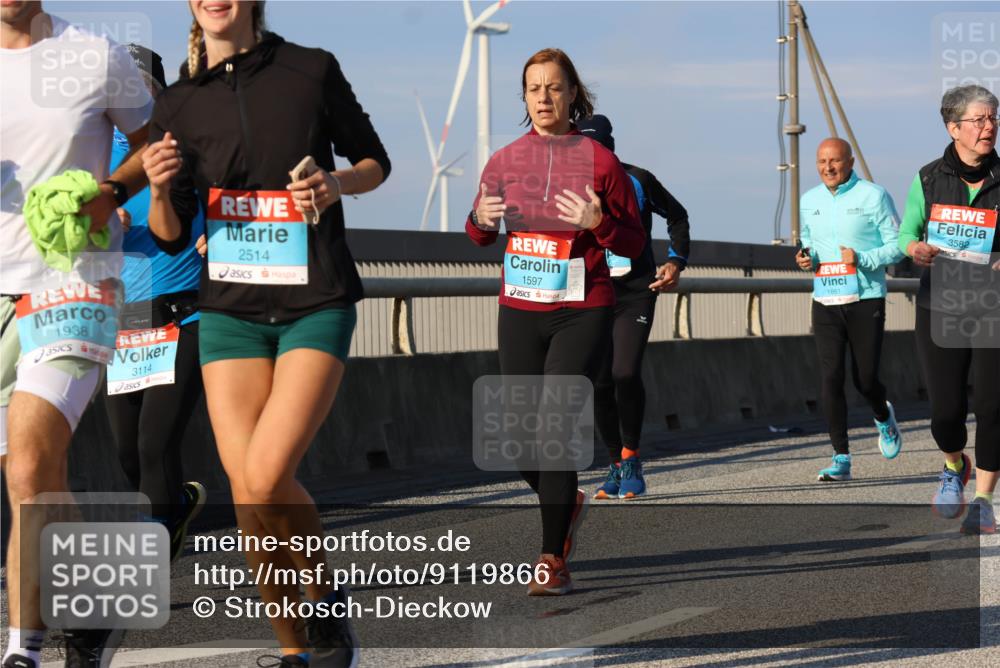 03.10.2025 - Köhlbrandbrückenlauf Strokosch-Dieckow http://msf.ph/oto/9119866 03.10.2025 09:54:07 Position 2 1938, 3114, 2514, 1597, 3582 meine-sportfotos.de
