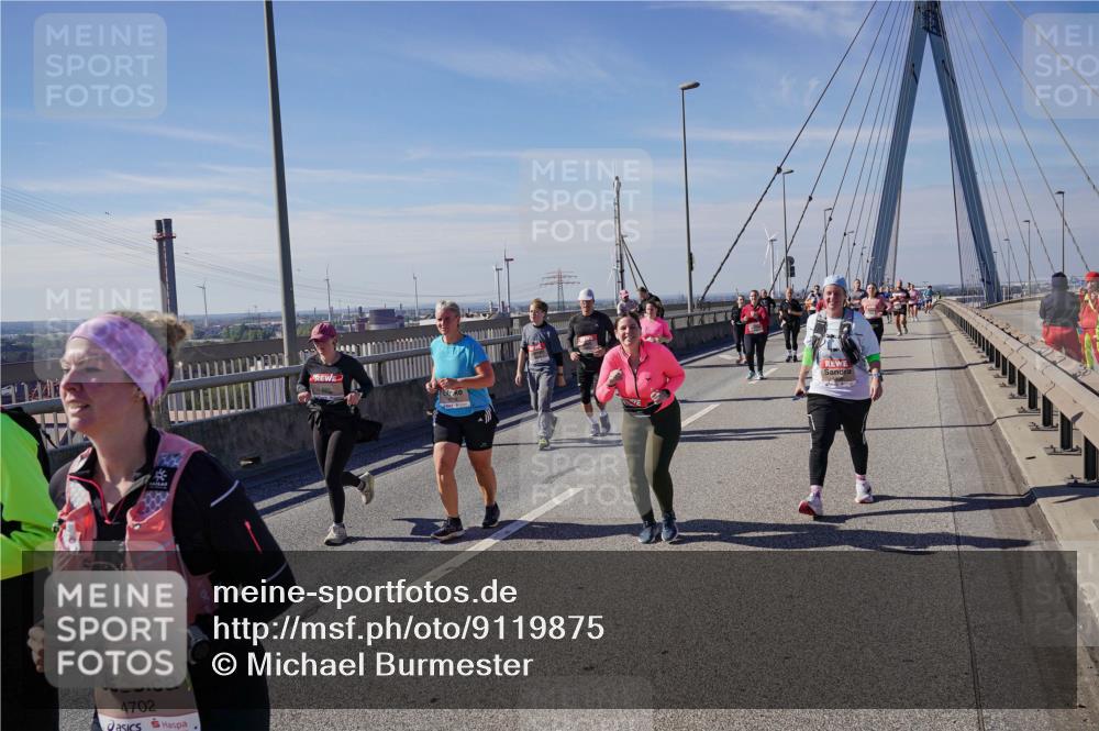 03.10.2025 - Köhlbrandbrückenlauf Michael Burmester http://msf.ph/oto/9119875 03.10.2025 13:01:08 Position 2 4702 meine-sportfotos.de