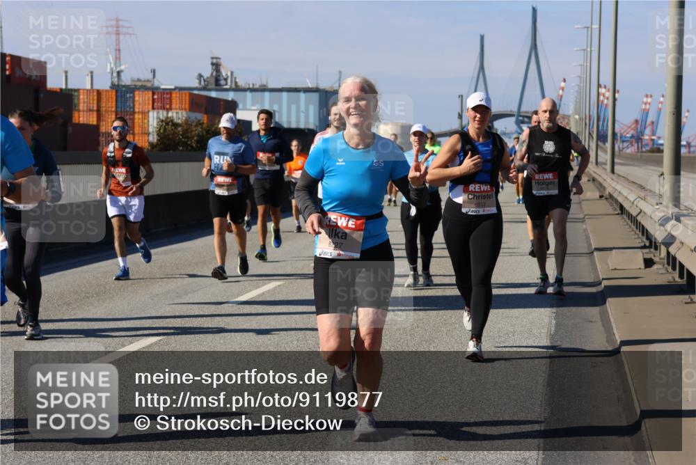 03.10.2025 - Köhlbrandbrückenlauf Strokosch-Dieckow http://msf.ph/oto/9119877 03.10.2025 12:57:43 Position 3 6227, 6512, 1887 meine-sportfotos.de