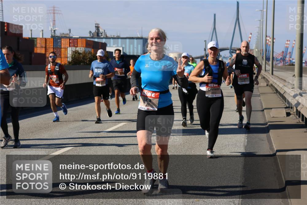 03.10.2025 - Köhlbrandbrückenlauf Strokosch-Dieckow http://msf.ph/oto/9119881 03.10.2025 12:57:43 Position 3 6512 meine-sportfotos.de