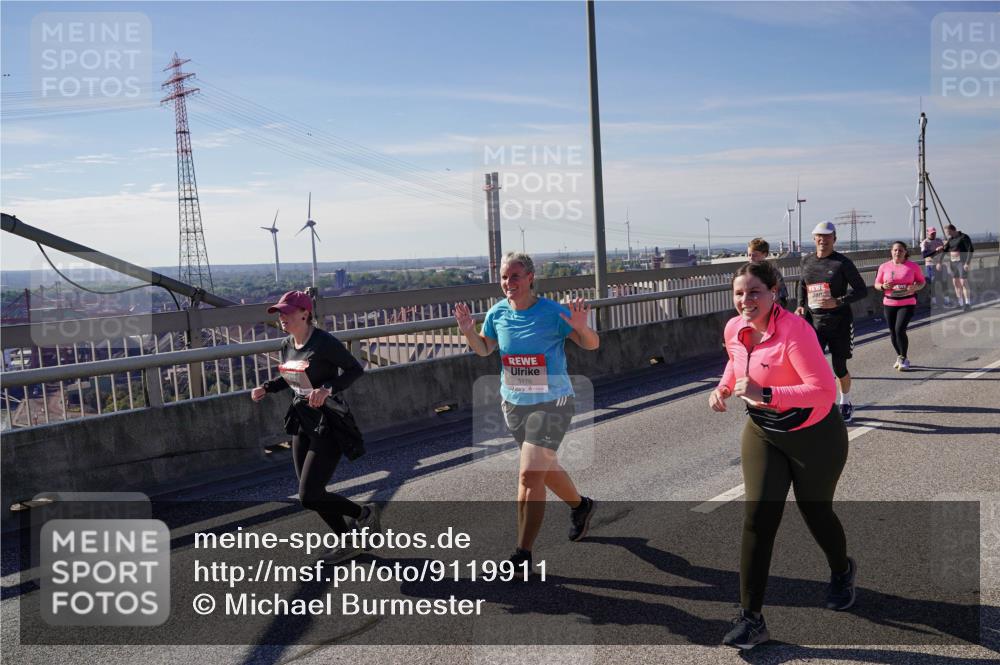 03.10.2025 - Köhlbrandbrückenlauf Michael Burmester http://msf.ph/oto/9119911 03.10.2025 13:01:10 Position 2 5179 meine-sportfotos.de
