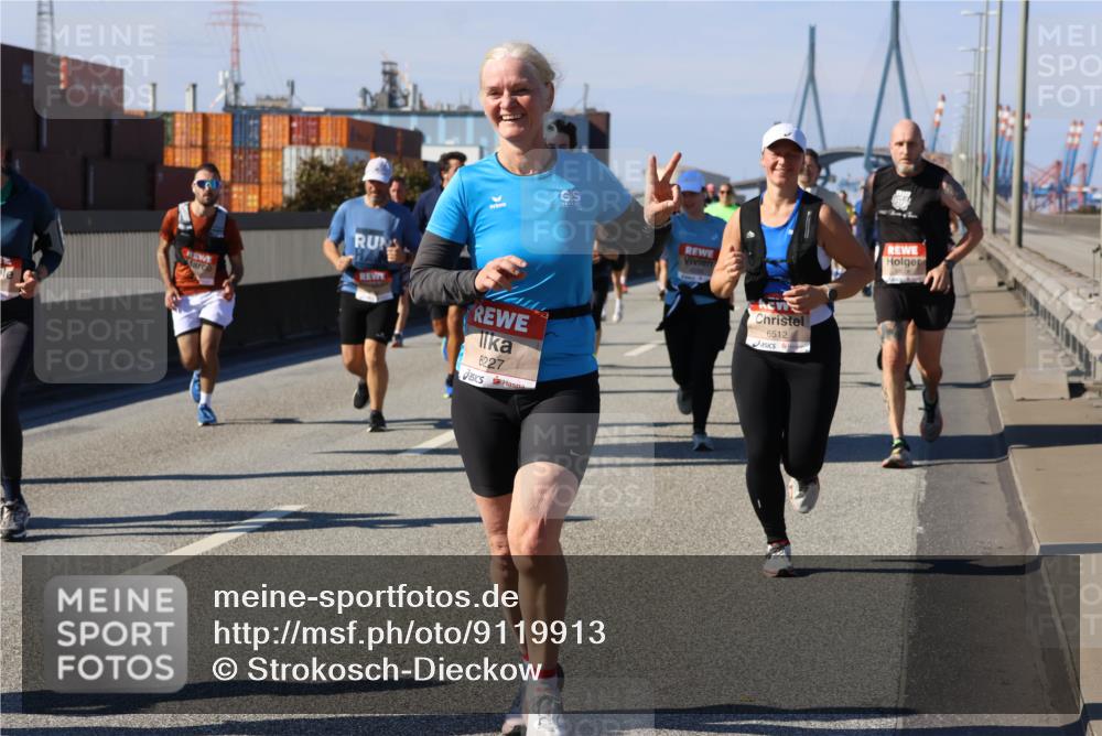 03.10.2025 - Köhlbrandbrückenlauf Strokosch-Dieckow http://msf.ph/oto/9119913 03.10.2025 12:57:43 Position 3 6227, 6512 meine-sportfotos.de
