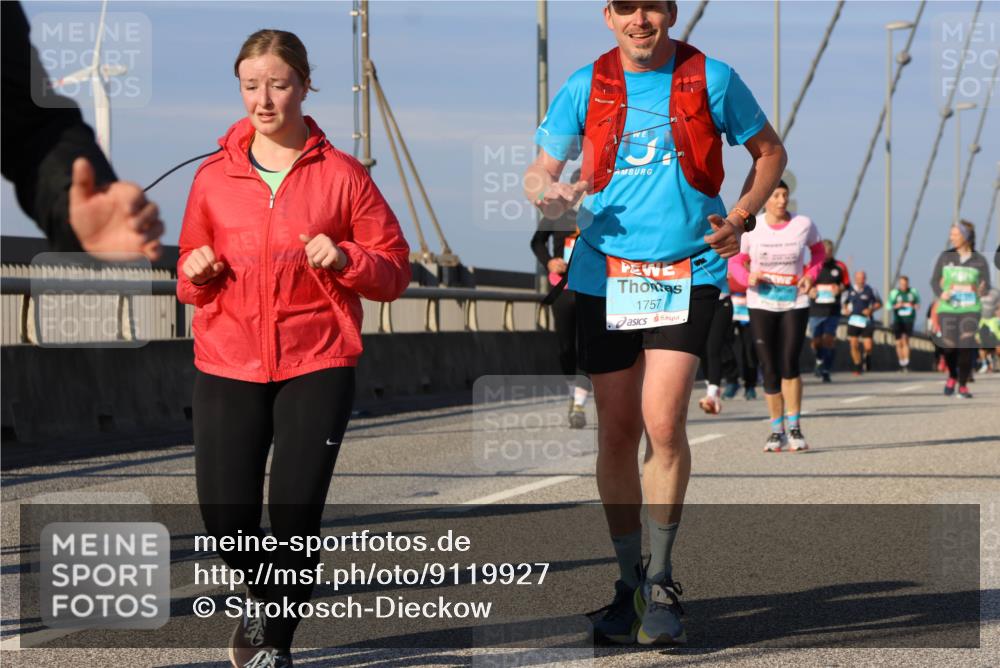 03.10.2025 - Köhlbrandbrückenlauf Strokosch-Dieckow http://msf.ph/oto/9119927 03.10.2025 09:54:10 Position 2 1757 meine-sportfotos.de