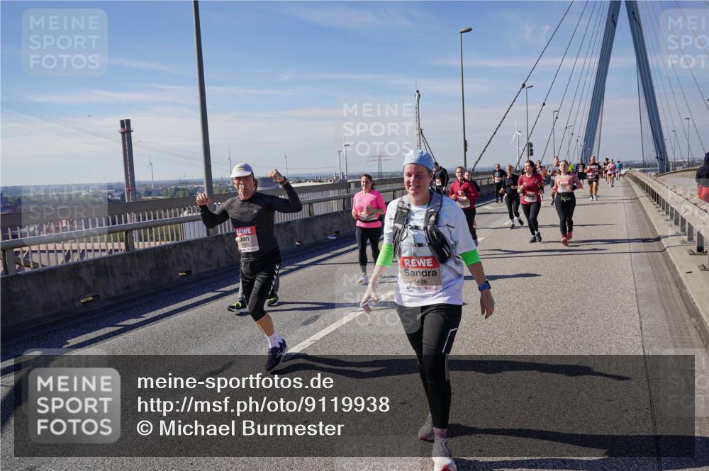03.10.2025 - Köhlbrandbrückenlauf Michael Burmester http://msf.ph/oto/9119938 03.10.2025 13:01:11 Position 2 4438 meine-sportfotos.de