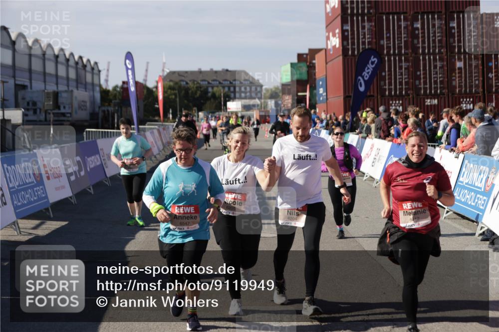 03.10.2025 - Köhlbrandbrückenlauf Jannik Wohlers http://msf.ph/oto/9119949 03.10.2025 13:35:17 Ziel 4886, 5279, 5360, 5412, 5427, 6204, 6205, 6265, 6547 meine-sportfotos.de