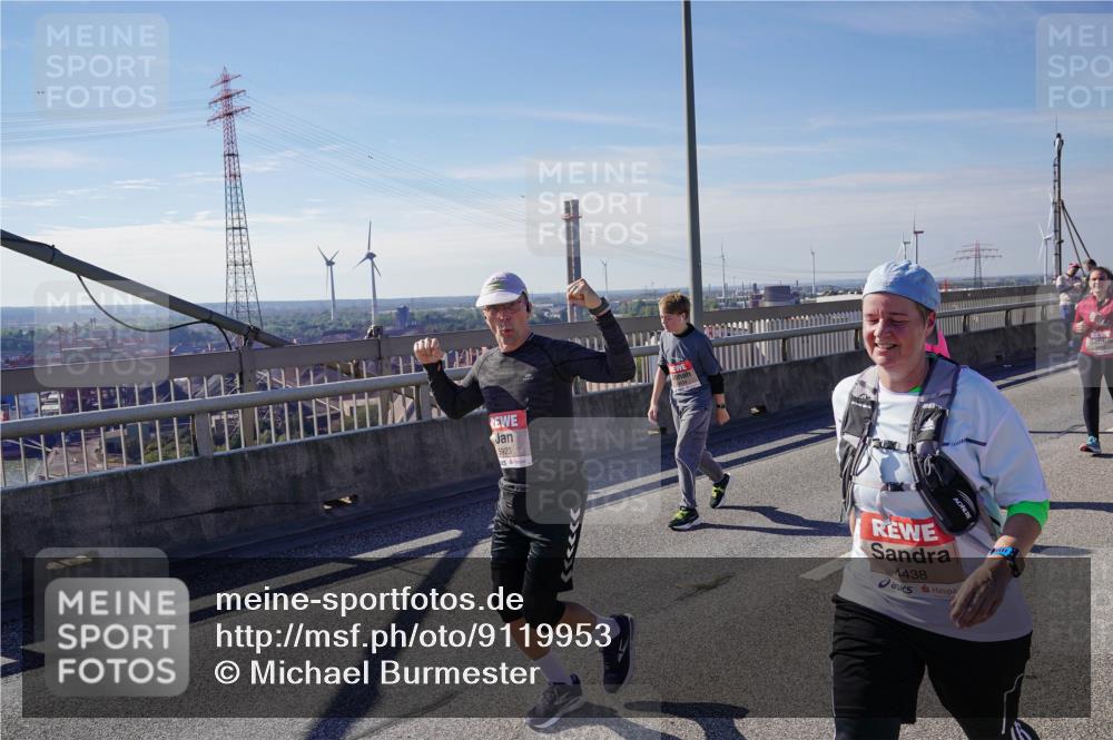 03.10.2025 - Köhlbrandbrückenlauf Michael Burmester http://msf.ph/oto/9119953 03.10.2025 13:01:11 Position 2 5923, 4438 meine-sportfotos.de