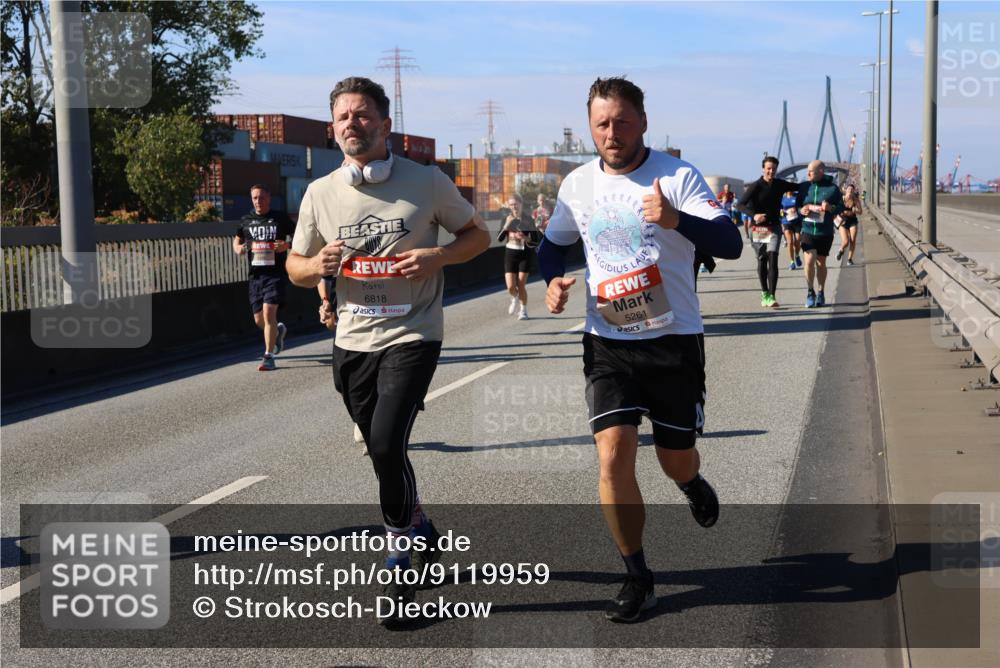 03.10.2025 - Köhlbrandbrückenlauf Strokosch-Dieckow http://msf.ph/oto/9119959 03.10.2025 12:57:49 Position 3 6818, 5261 meine-sportfotos.de