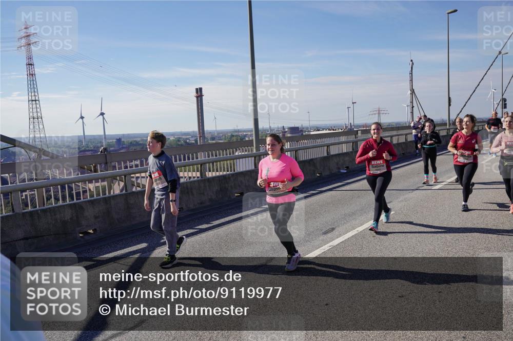 03.10.2025 - Köhlbrandbrückenlauf Michael Burmester http://msf.ph/oto/9119977 03.10.2025 13:01:12 Position 2  meine-sportfotos.de
