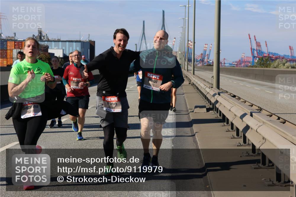 03.10.2025 - Köhlbrandbrückenlauf Strokosch-Dieckow http://msf.ph/oto/9119979 03.10.2025 12:57:53 Position 3 6249, 4235, 4373 meine-sportfotos.de