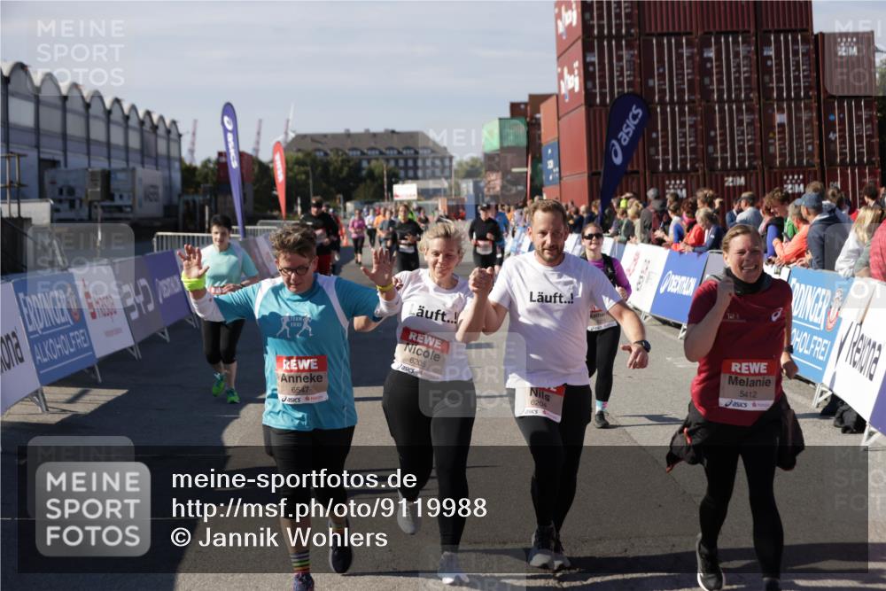 03.10.2025 - Köhlbrandbrückenlauf Jannik Wohlers http://msf.ph/oto/9119988 03.10.2025 13:35:17 Ziel 4886, 5279, 5360, 5412, 5427, 6204, 6205, 6265, 6547 meine-sportfotos.de