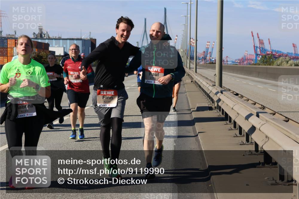 03.10.2025 - Köhlbrandbrückenlauf Strokosch-Dieckow http://msf.ph/oto/9119990 03.10.2025 12:57:53 Position 3 6249, 4235, 4373 meine-sportfotos.de