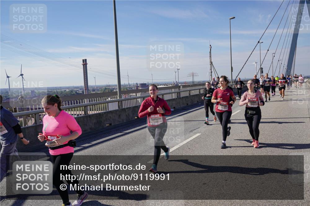 03.10.2025 - Köhlbrandbrückenlauf Michael Burmester http://msf.ph/oto/9119991 03.10.2025 13:01:13 Position 2 5 meine-sportfotos.de