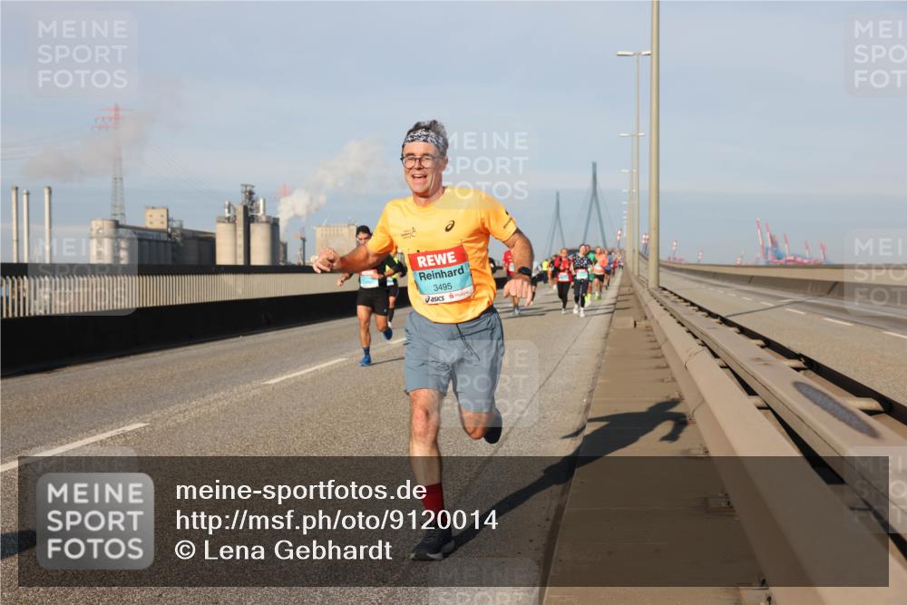 03.10.2025 - Köhlbrandbrückenlauf Lena Gebhardt http://msf.ph/oto/9120014 03.10.2025 09:45:49 Position 2 3495 meine-sportfotos.de