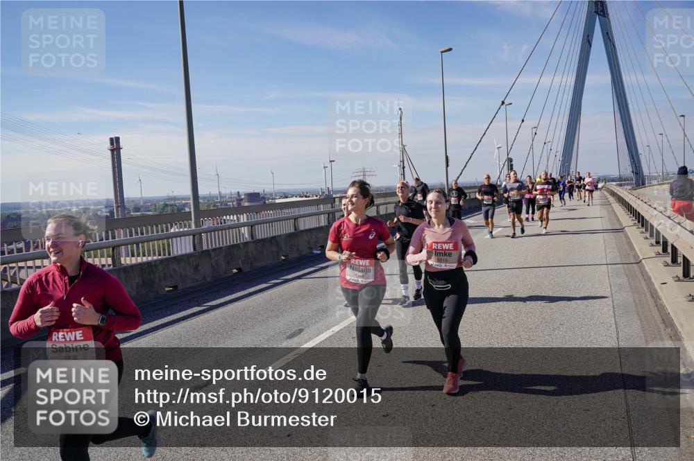 03.10.2025 - Köhlbrandbrückenlauf Michael Burmester http://msf.ph/oto/9120015 03.10.2025 13:01:14 Position 2 4902, 4948, 5515 meine-sportfotos.de