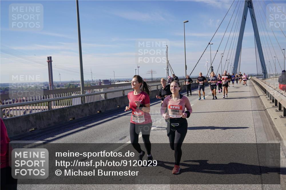 03.10.2025 - Köhlbrandbrückenlauf Michael Burmester http://msf.ph/oto/9120029 03.10.2025 13:01:14 Position 2 5515 meine-sportfotos.de