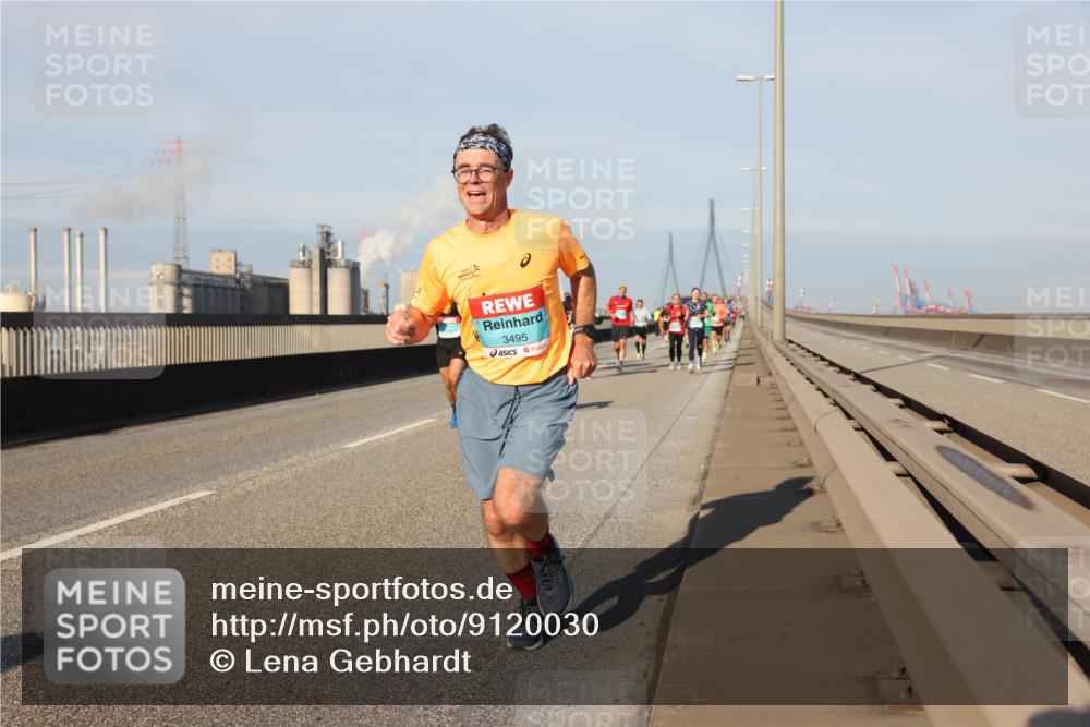 03.10.2025 - Köhlbrandbrückenlauf Lena Gebhardt http://msf.ph/oto/9120030 03.10.2025 09:45:49 Position 2 3495 meine-sportfotos.de