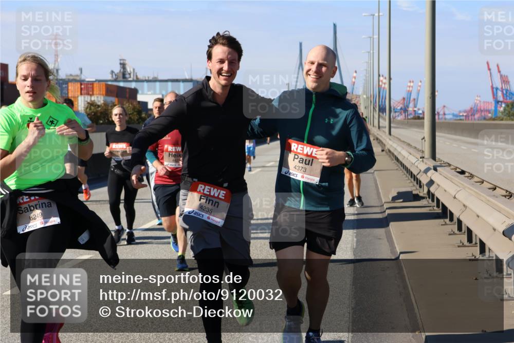 03.10.2025 - Köhlbrandbrückenlauf Strokosch-Dieckow http://msf.ph/oto/9120032 03.10.2025 12:57:54 Position 3 6249, 4421, 4235, 4373, 1 meine-sportfotos.de