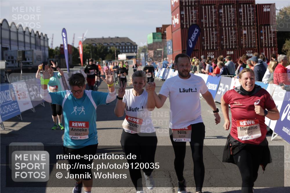 03.10.2025 - Köhlbrandbrückenlauf Jannik Wohlers http://msf.ph/oto/9120035 03.10.2025 13:35:17 Ziel 4886, 5279, 5360, 5412, 5427, 6204, 6205, 6265, 6547 meine-sportfotos.de