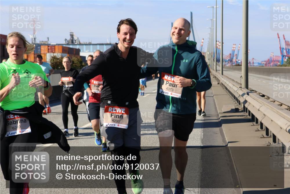 03.10.2025 - Köhlbrandbrückenlauf Strokosch-Dieckow http://msf.ph/oto/9120037 03.10.2025 12:57:54 Position 3 6249, 4235, 4373 meine-sportfotos.de