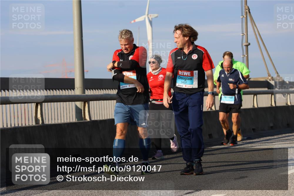 03.10.2025 - Köhlbrandbrückenlauf Strokosch-Dieckow http://msf.ph/oto/9120047 03.10.2025 09:54:24 Position 2 3407 meine-sportfotos.de
