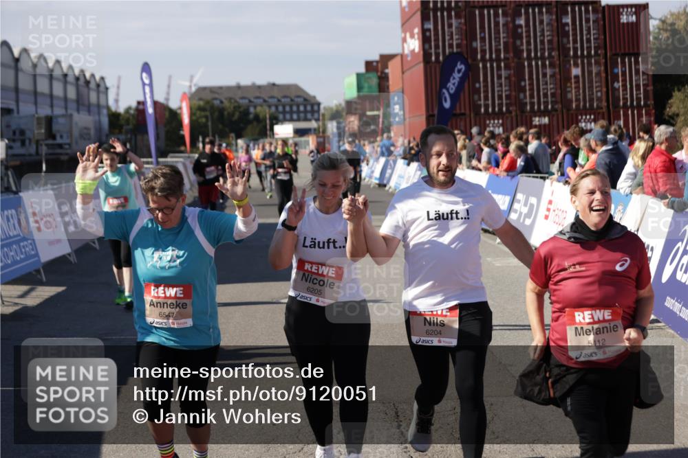 03.10.2025 - Köhlbrandbrückenlauf Jannik Wohlers http://msf.ph/oto/9120051 03.10.2025 13:35:17 Ziel 4886, 5279, 5360, 5412, 5427, 6204, 6205, 6265, 6547 meine-sportfotos.de