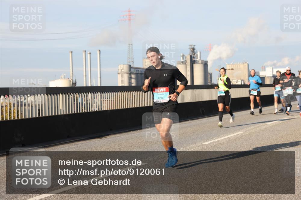 03.10.2025 - Köhlbrandbrückenlauf Lena Gebhardt http://msf.ph/oto/9120061 03.10.2025 09:45:51 Position 2 3790 meine-sportfotos.de